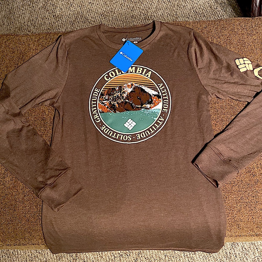NWT Mens size small, Columbia Brown Graphic Long Sleeve Tee